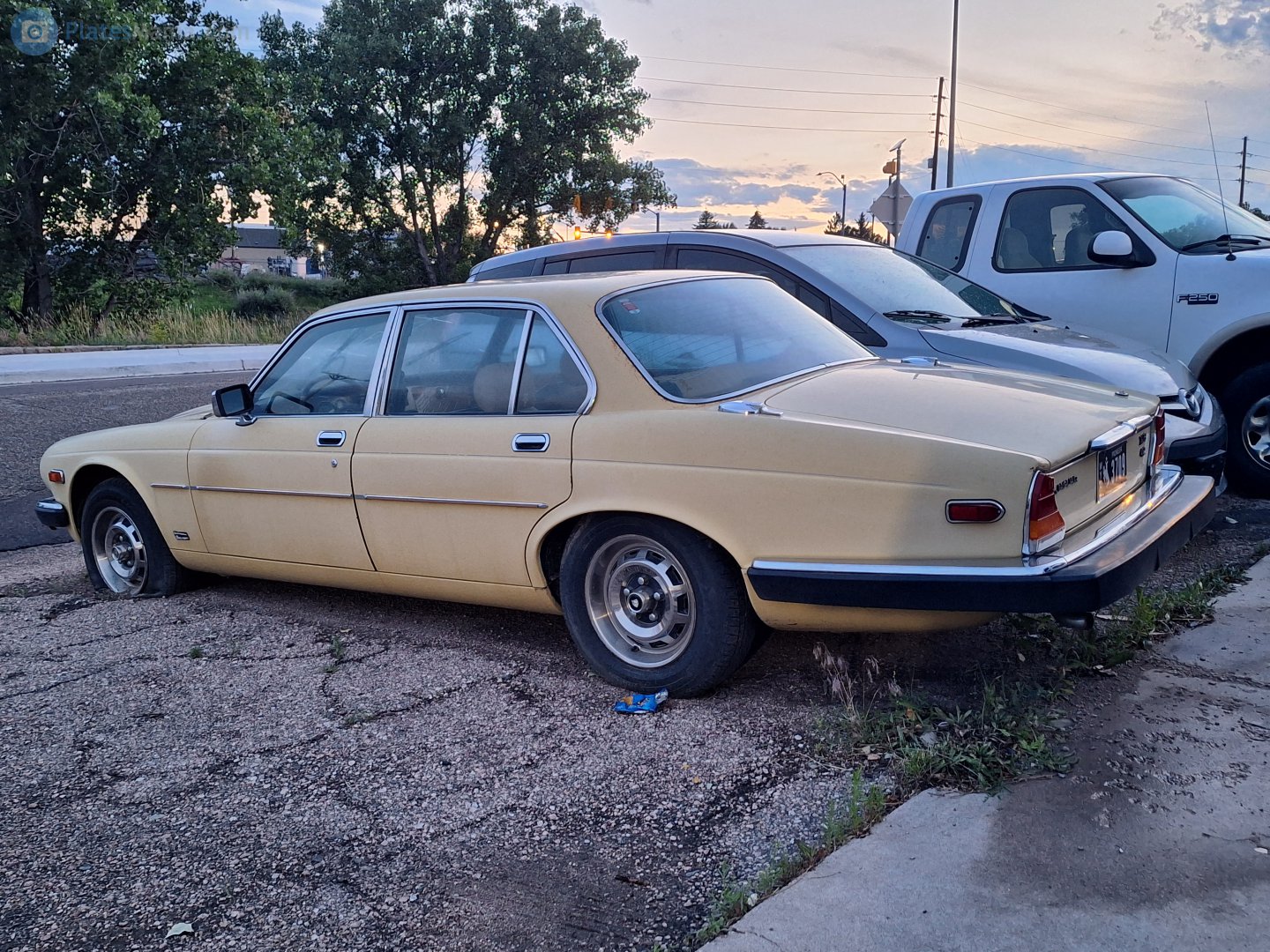 WYO 3709, Jaguar XJ 1st gen Sedan (Series 1/2/3), 1968–1992