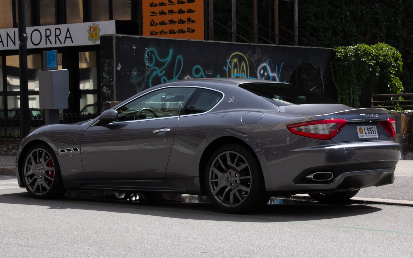 L 6953, Maserati GranTurismo 1st gen Coupé (M145), 2007–2017