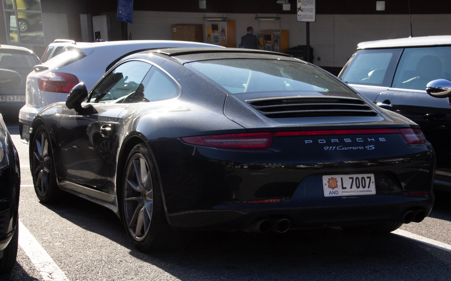 L 7007, Porsche 911 7th gen Coupé (991.1), 2011–2017