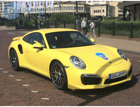 DAU AM 911, Porsche 911