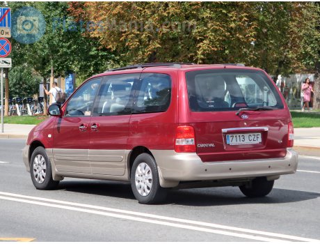 7113 CZF, Kia Carnival