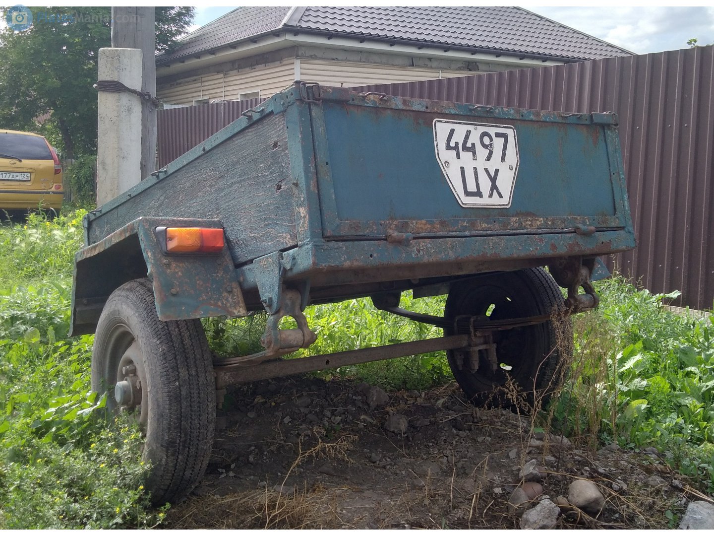 4497 ЦХ, Trailers (1977) 