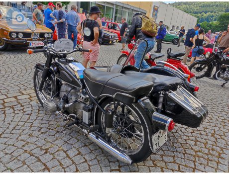 KU ZL 9, BMW R Series