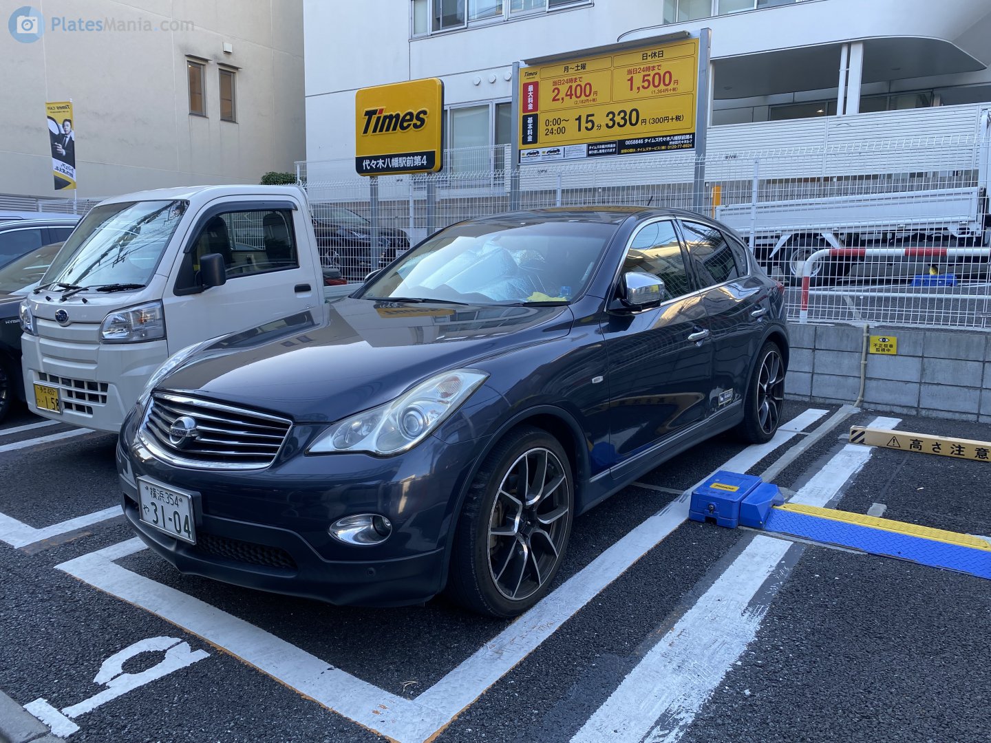 横浜 354 や 3104, Nissan Skyline Crossover 1st gen (J50; JP-market), 2009–2016