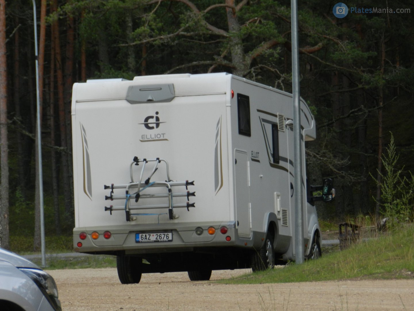 6AZ 2676, Caravans International Elliot 