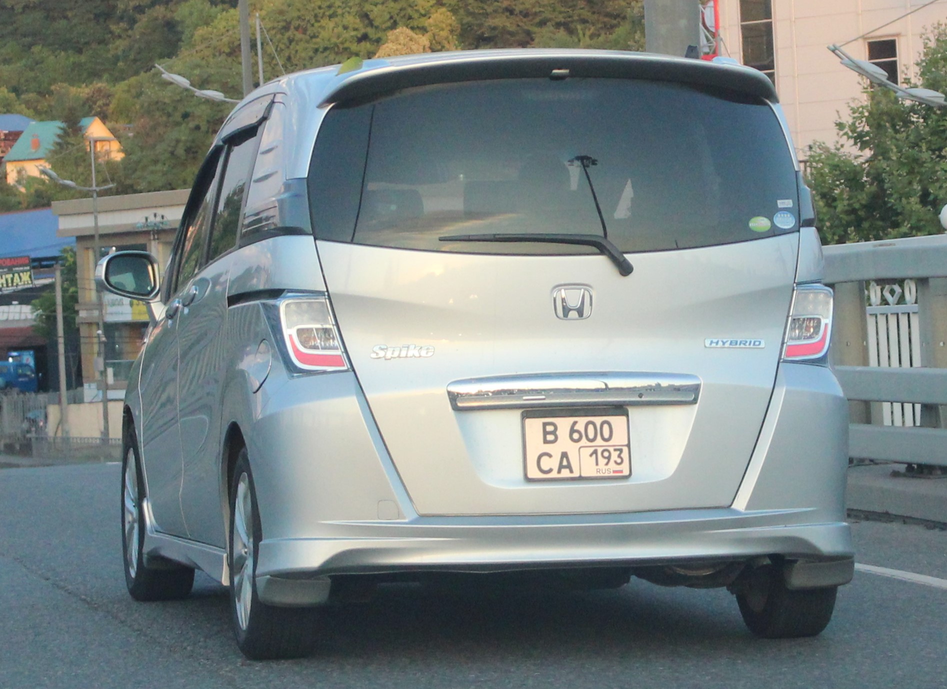 в 600 са 193, Honda Freed 1st gen Spike (GB3/GB4/GP3; JP-market), 2010–2016