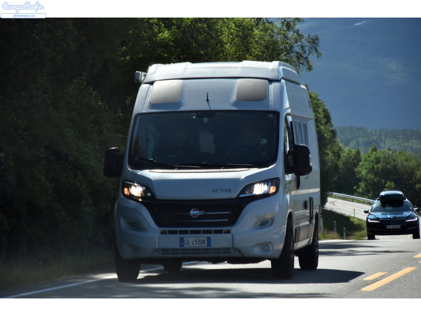 GE 433 BK, Bürstner Active 