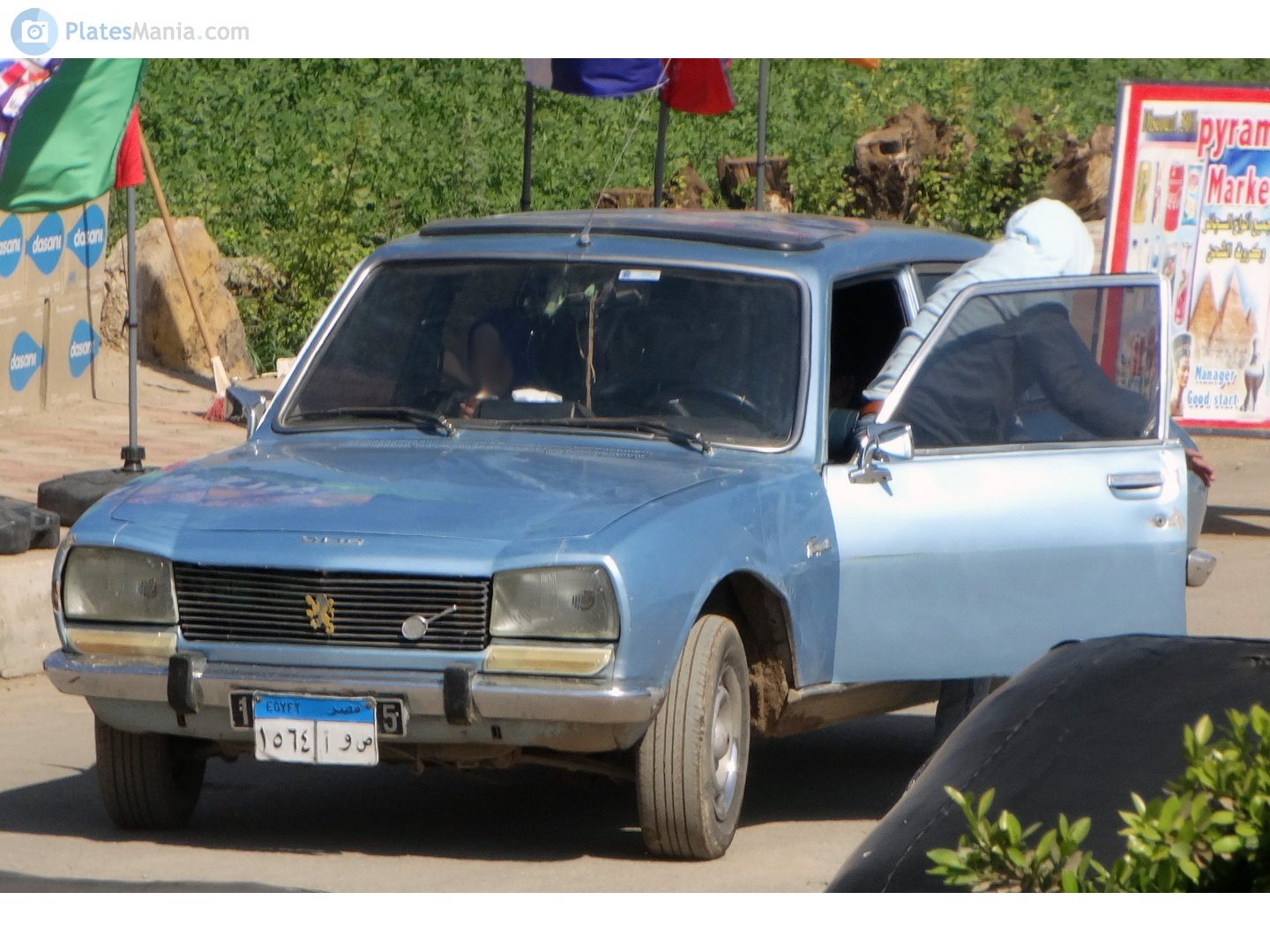 ١٥٦٤ أوص, Peugeot 504 1st gen Sedan (E), 1968–1983 (–1999 for LATAM-market, –2006 for African-market)