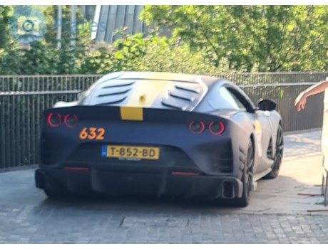 T-852-BD, Ferrari 812