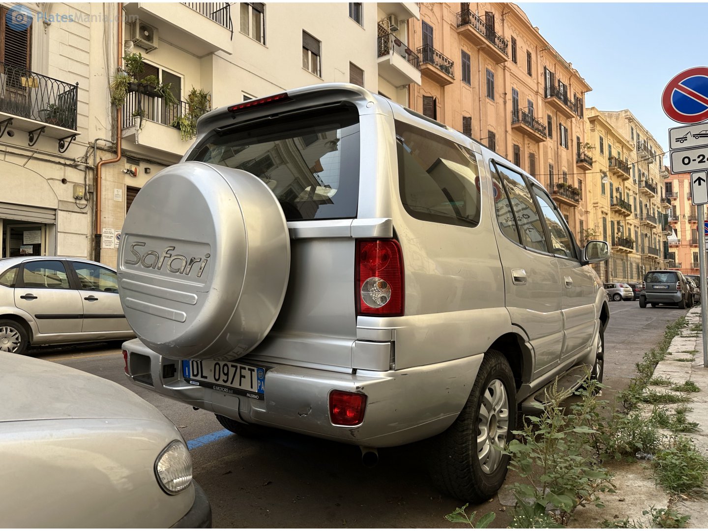 DL 097 FT, Tata Safari 1st gen, facelift, 2005–2017