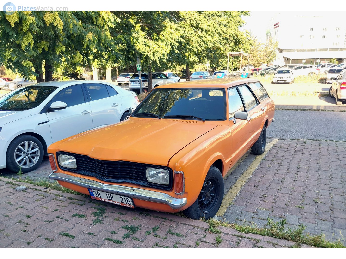 38 DP 216, Ford Taunus 