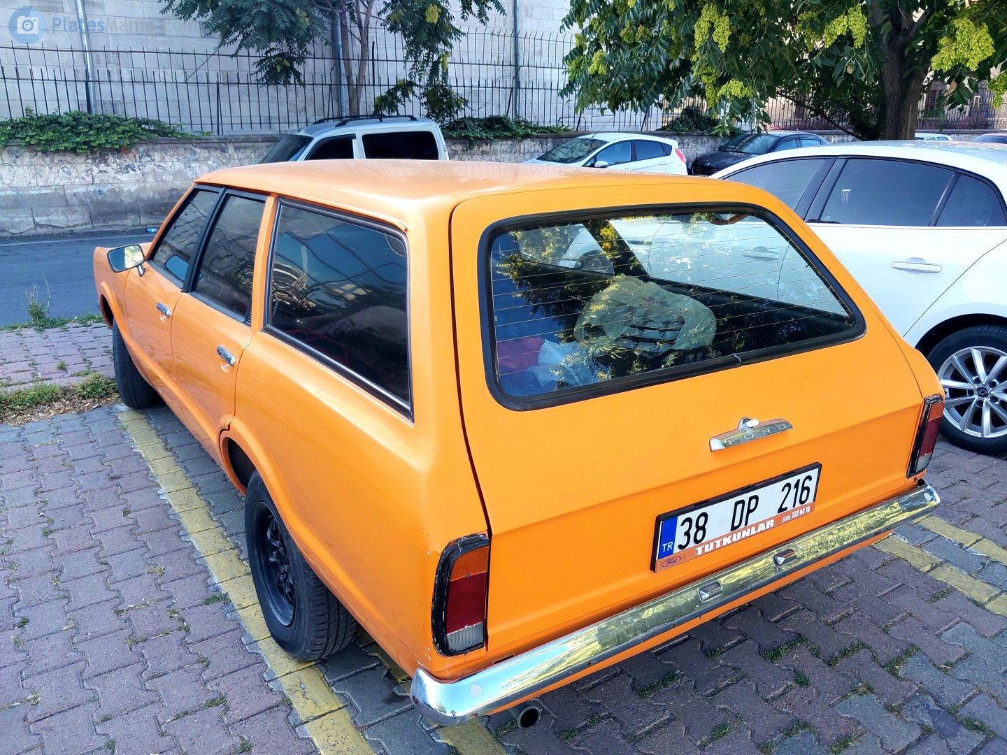 38 DP 216, Ford Taunus 