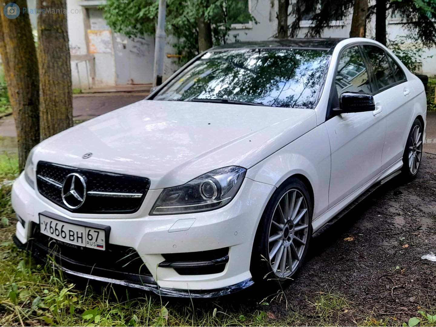 х 666 вн 67, Mercedes-Benz C-Klasse 3rd gen Sedan (W204), 2007–2015