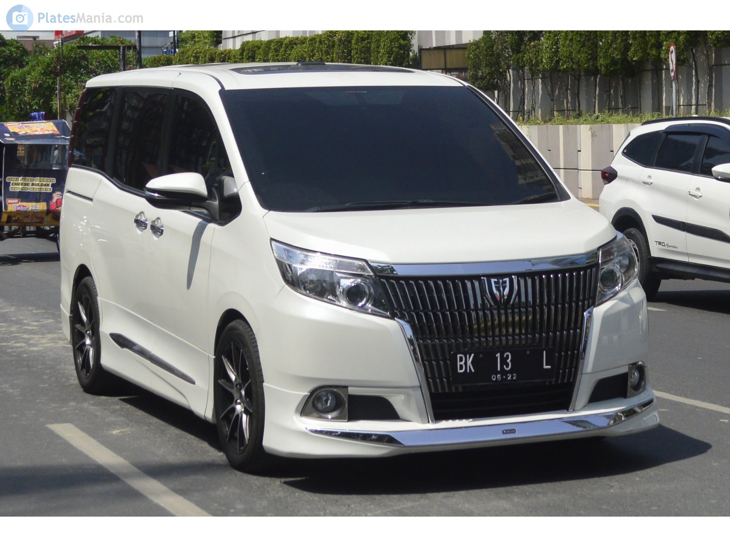 BK 13 L, Toyota Esquire 1st gen (R80), 2014–2017