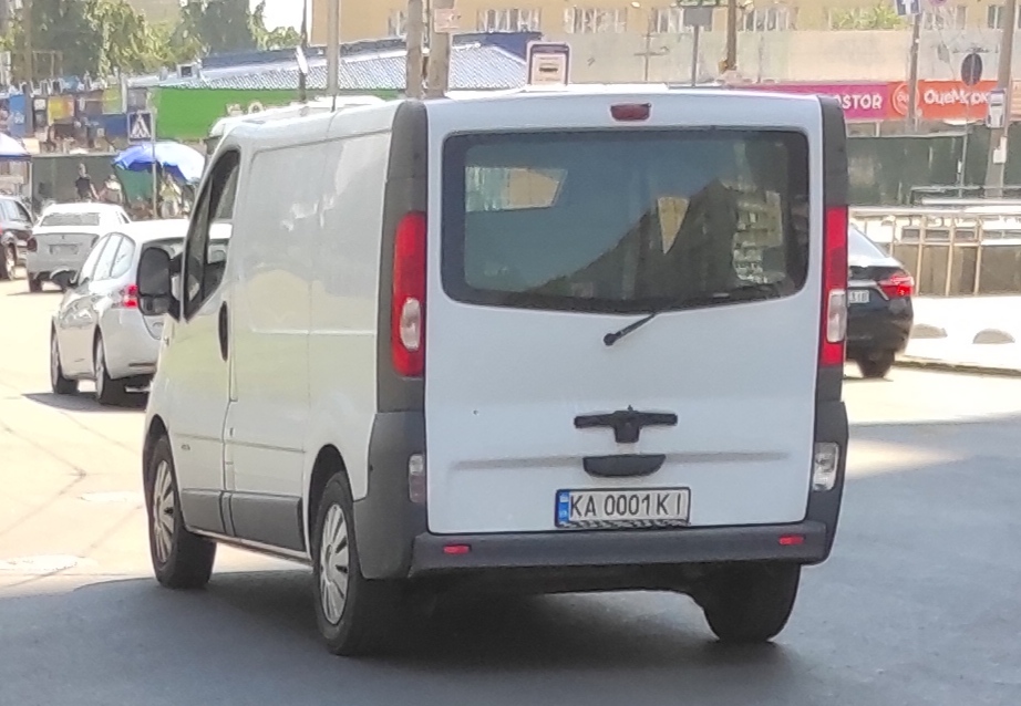 KA 0001 KI, Renault Trafic 2nd gen (X83), 2001–2014