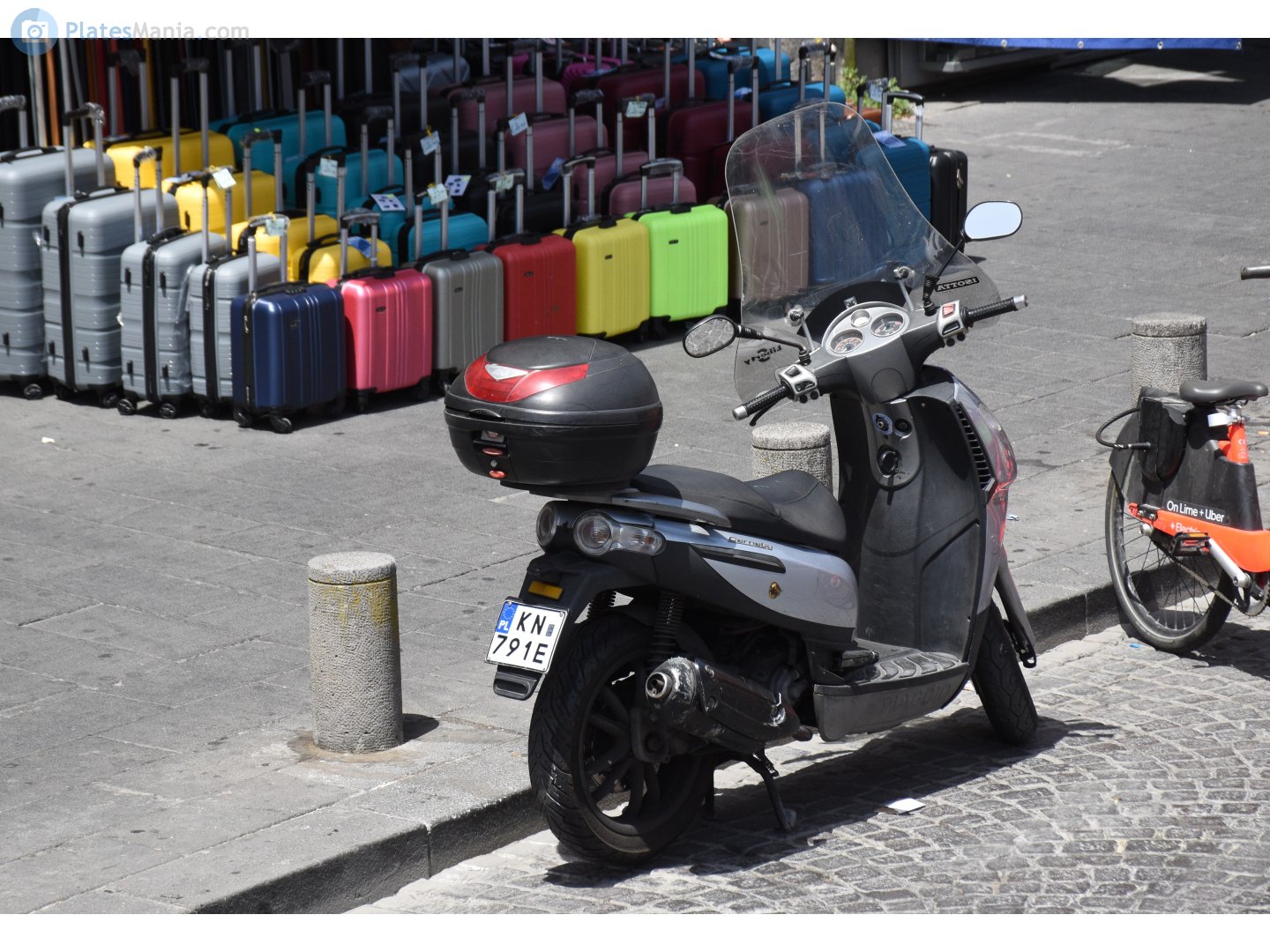 KN 791E, Piaggio Carnaby 