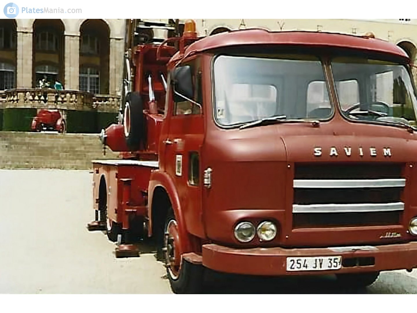 254 JV 35, Renault SAVIEM SM-Series 