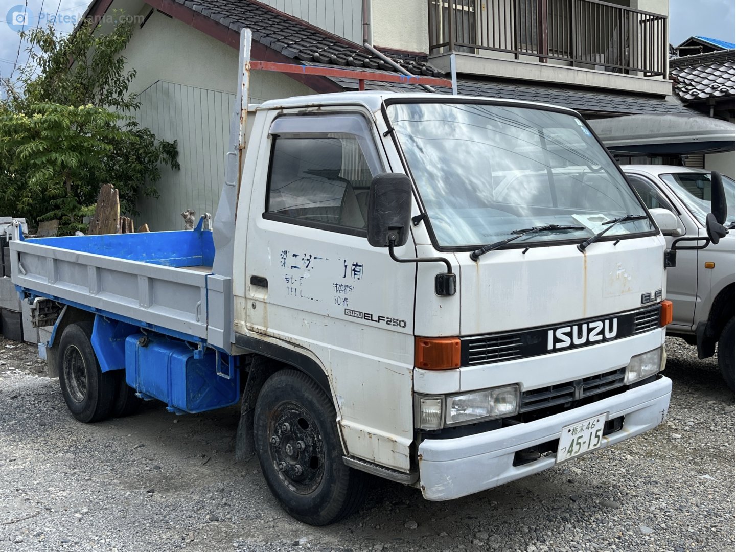 栃木 46 つ 4515, Isuzu Elf 