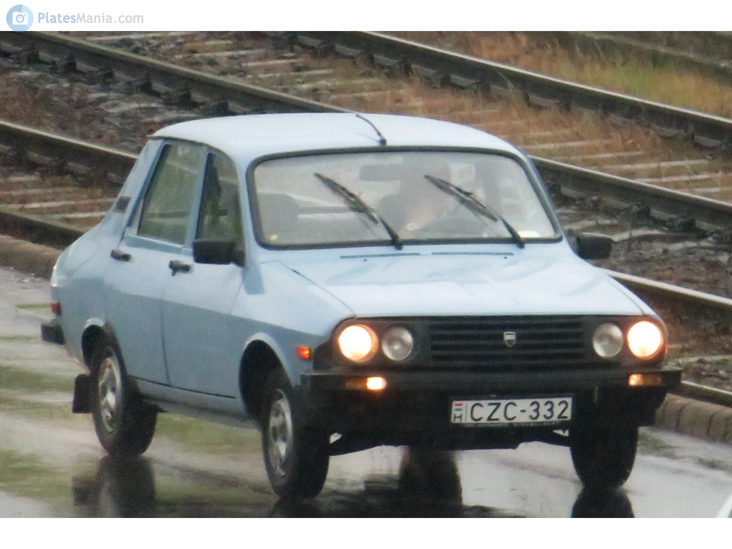 CZC-332, Dacia 1310 1st gen Sedan, 1982–1991