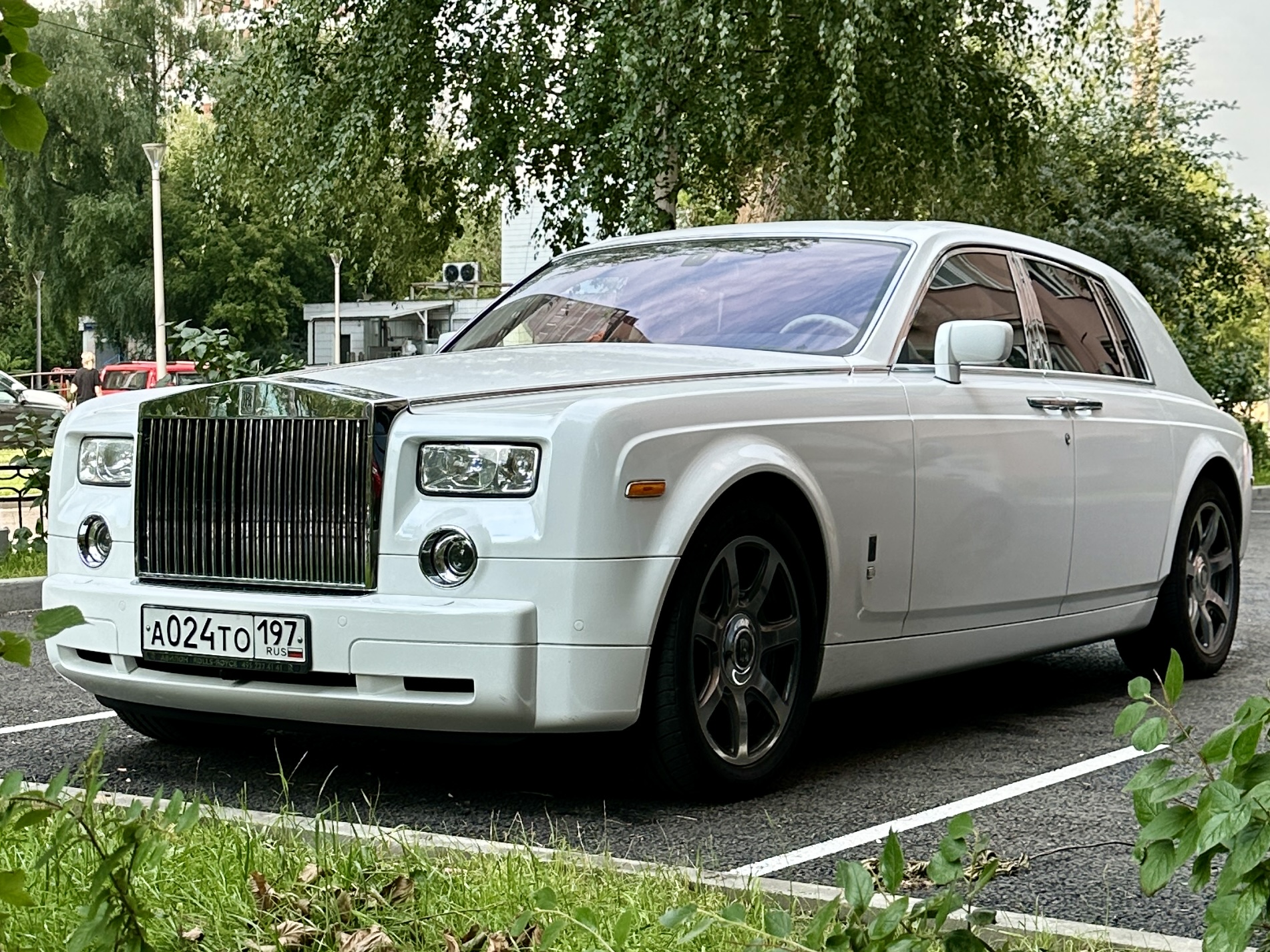 а 024 то 197, Rolls-Royce Phantom 7th gen (RR1), 2003–2012