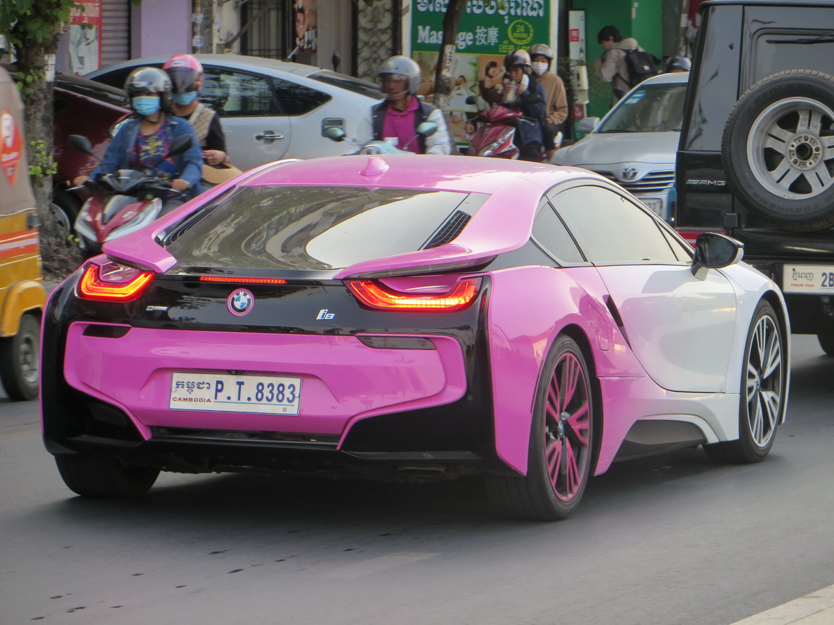 P.T.8383, BMW i8 1st gen Coupé (I12), 2014–2020