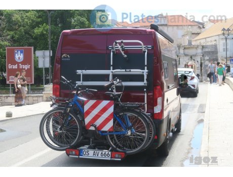 OS AV 666, Mooveo Van