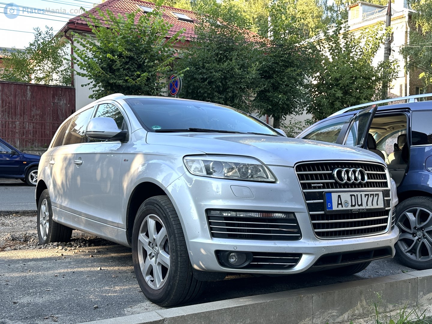 A DU 777, Audi Q7 1st gen (4LB), 2005–2009