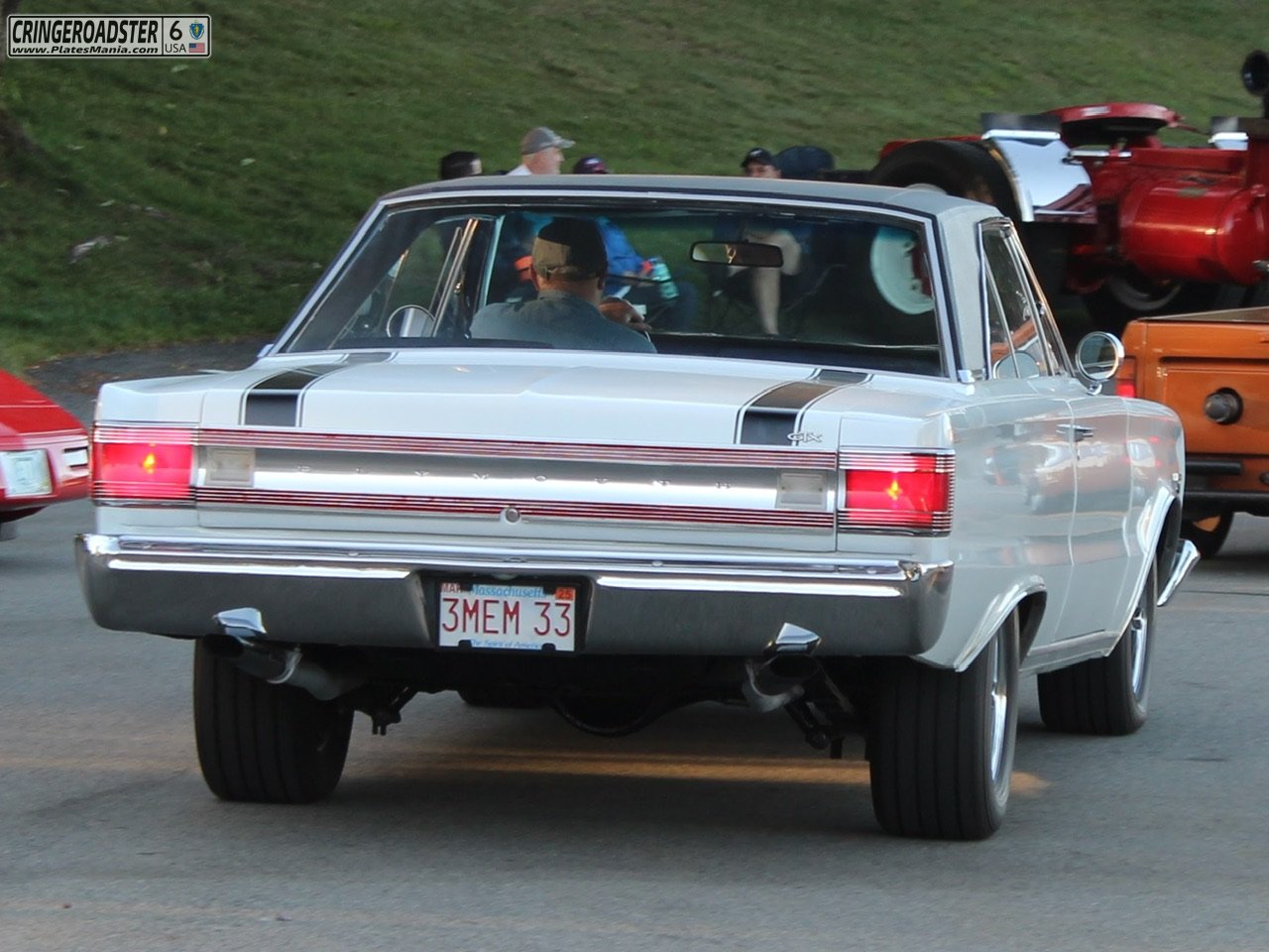 3MEM 33, Plymouth Belvedere 6th gen 1967 2-door Hardtop (RH23; B-body), 2nd facelift, 1967–1968