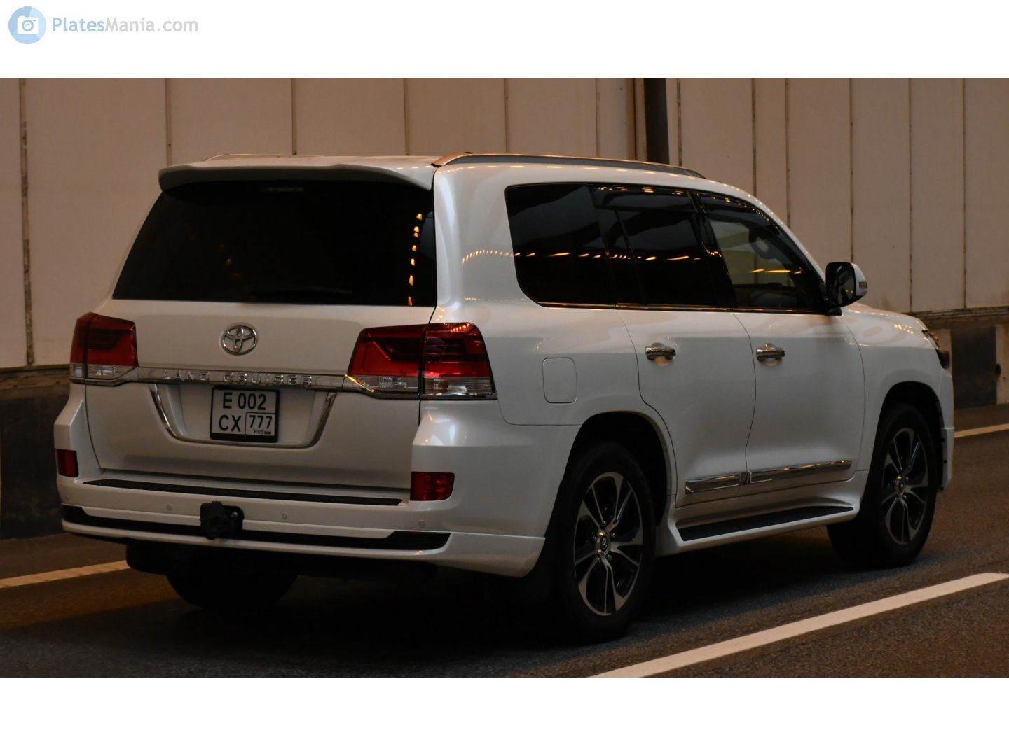 е 002 сх 777, Toyota Land Cruiser 200 (J200), 2nd facelift, 2015–2021