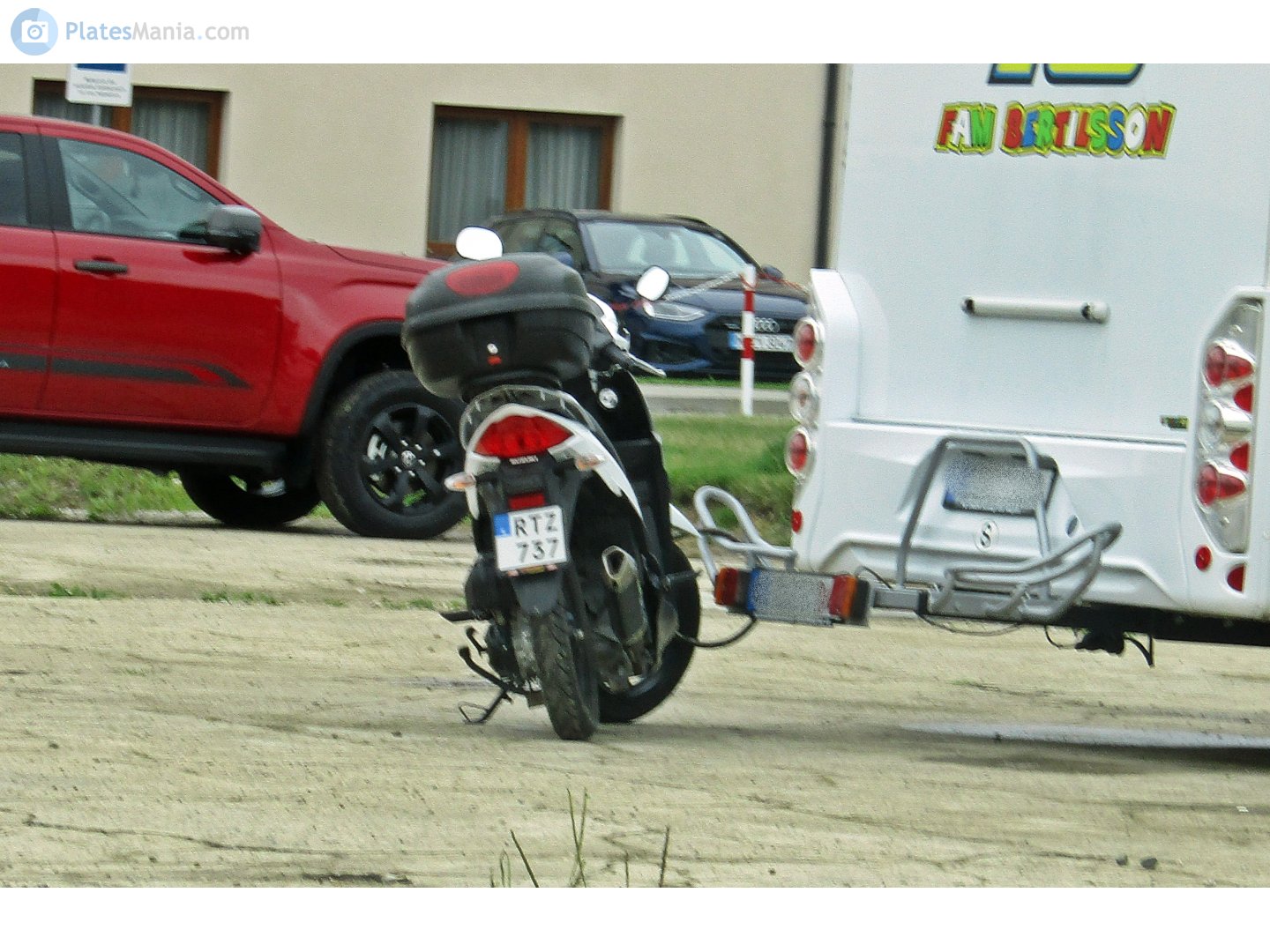 RTZ 737, Suzuki Address 