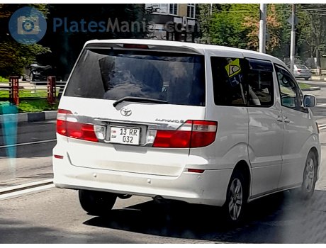 13 RR 032, Toyota Alphard