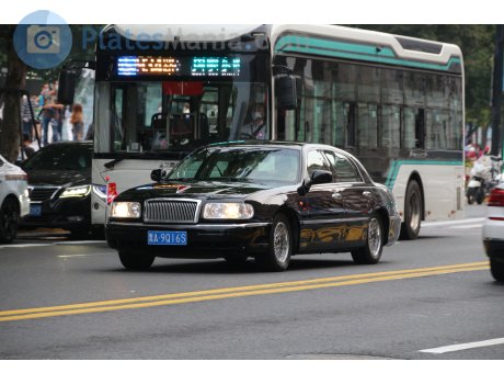 黑A·9Q16S, Hongqi Qijian