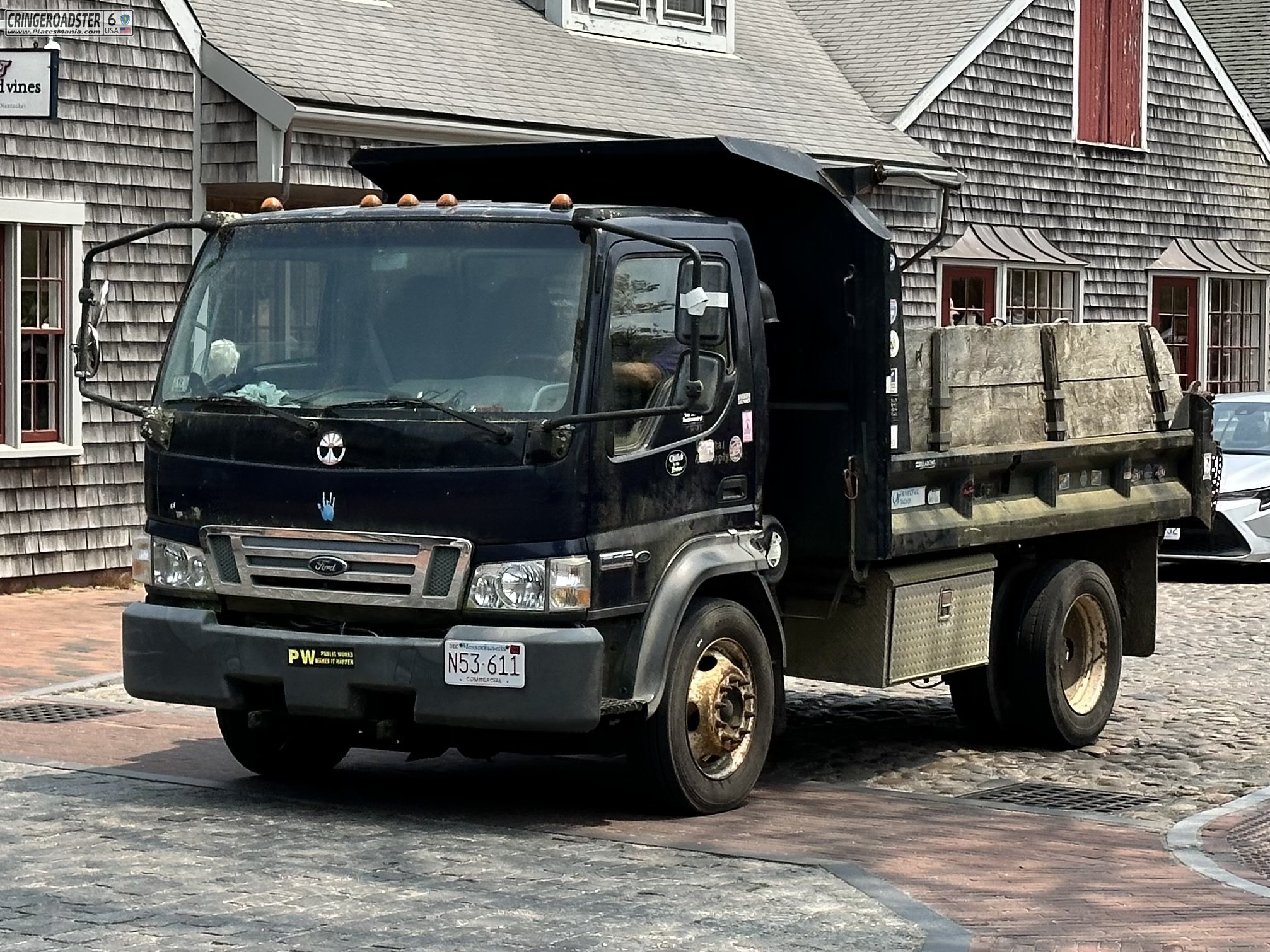 N53-611, Ford LCF 