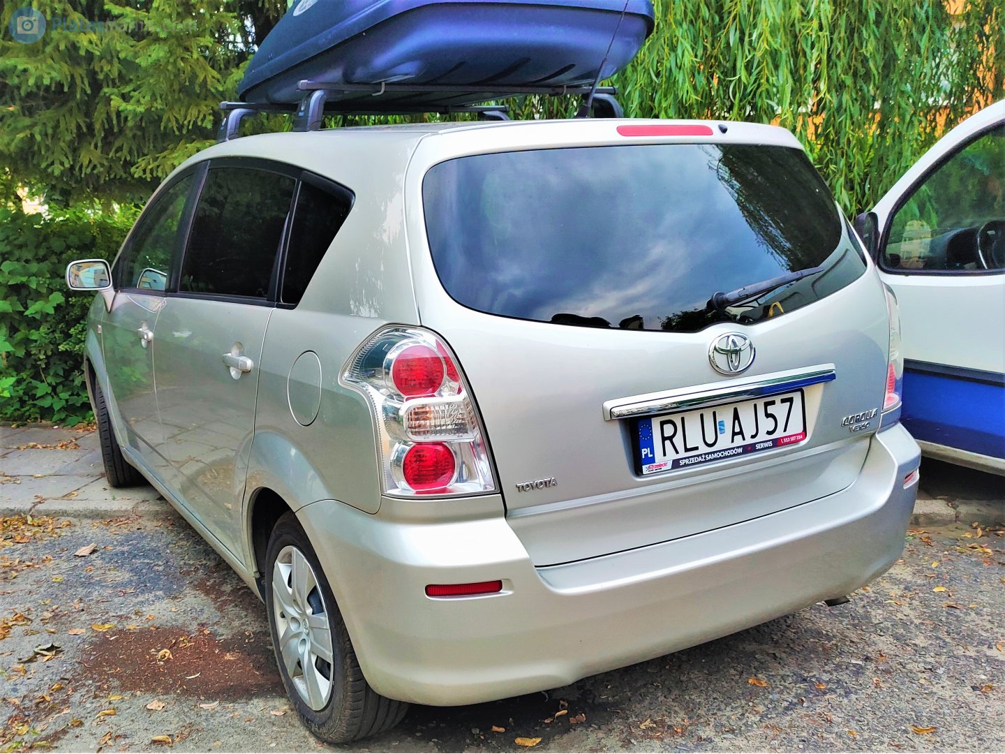 RLU AJ57, Toyota Corolla Verso 2nd gen (AR10), 2004–2009