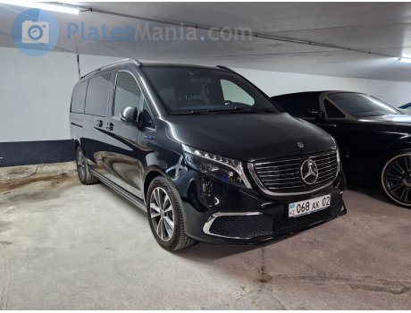 068 AK 02, Mercedes-Benz EQV