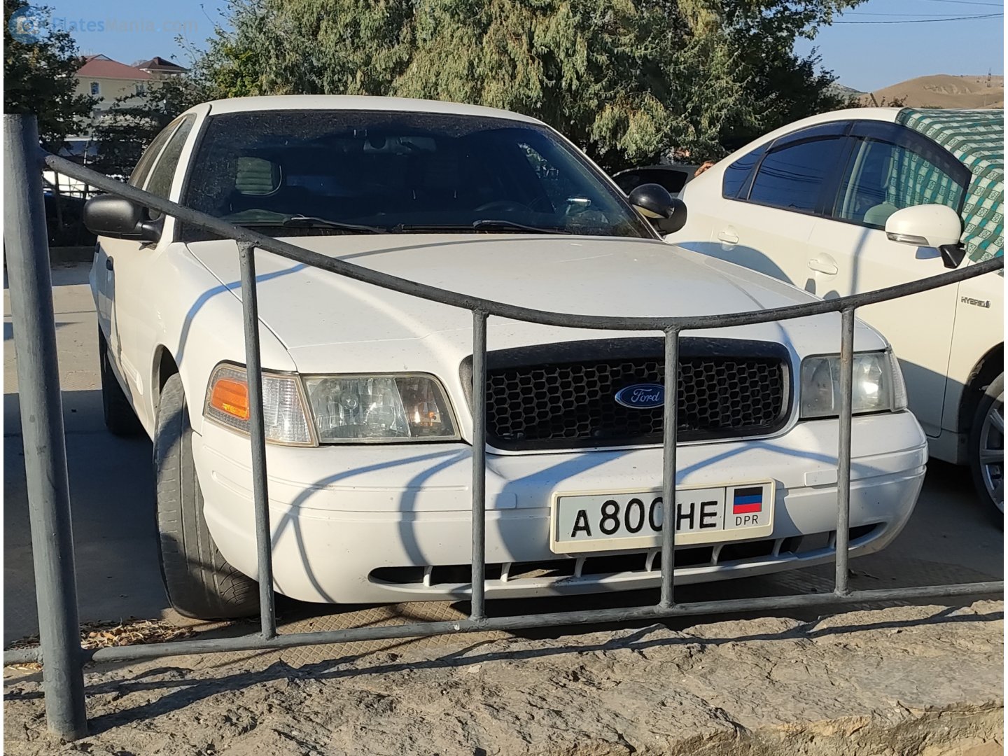 а 800 не, Ford Crown Victoria 2nd gen (EN114), 1997–2012