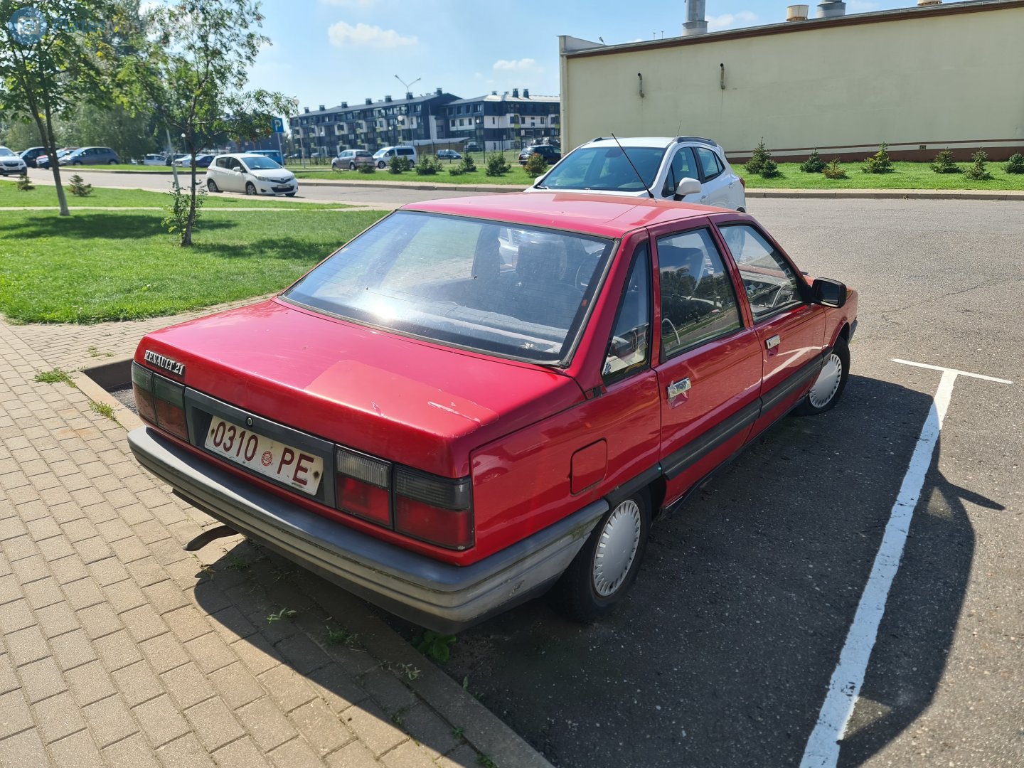0310 PE, Renault 21 1st gen Sedan (L48), 1986–1995