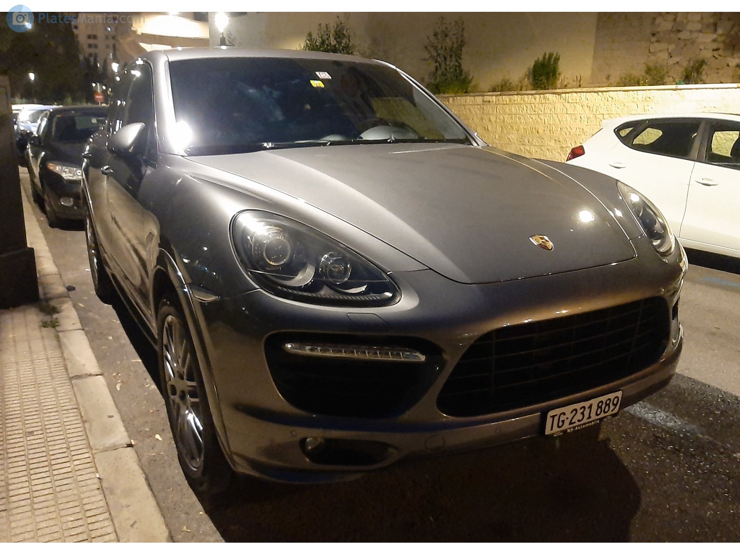 TG 231889, Porsche Cayenne 2nd gen (958; 92A), 2010–2014
