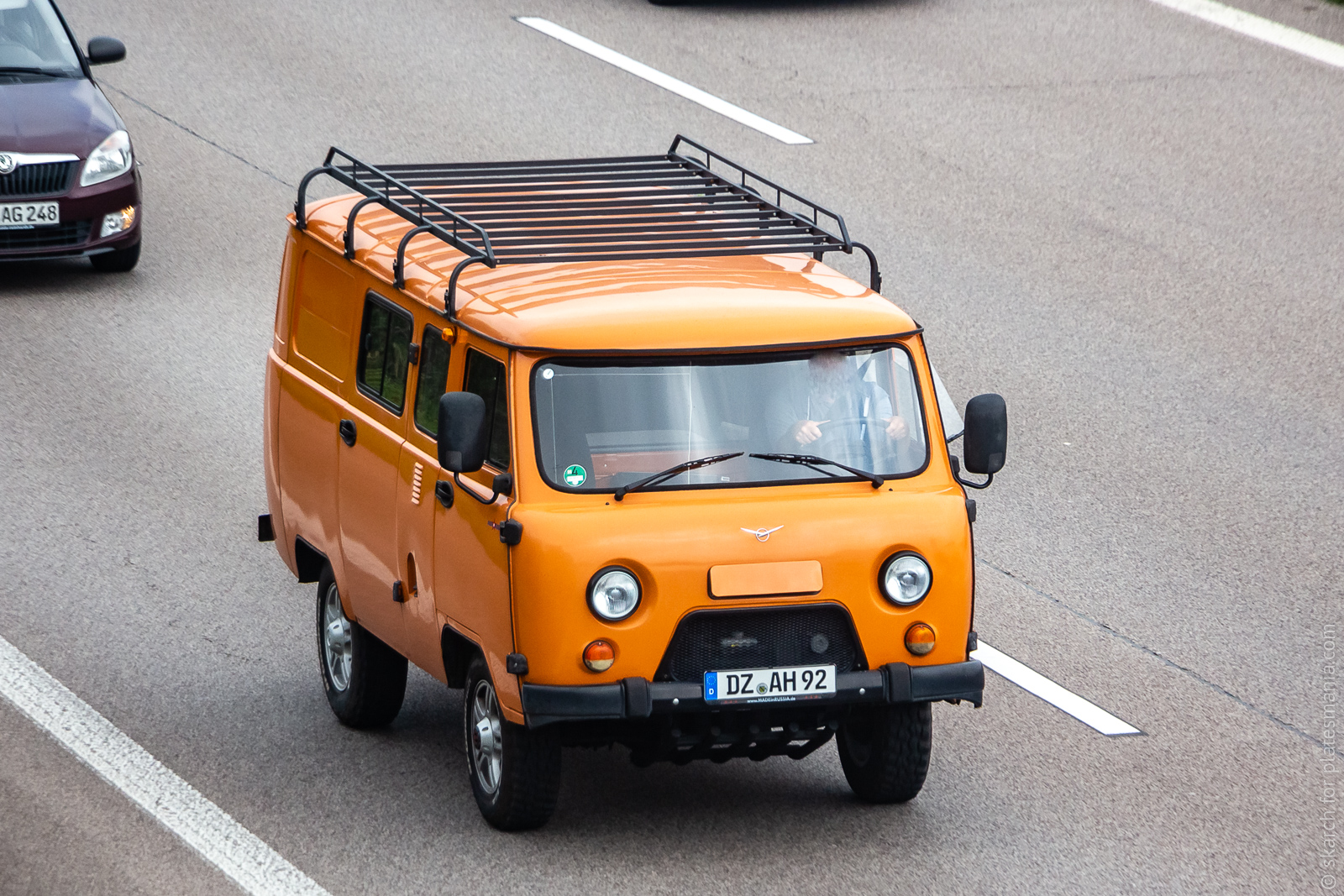 DZ AH 92, UAZ 452 3909 Combi Van, 1996–