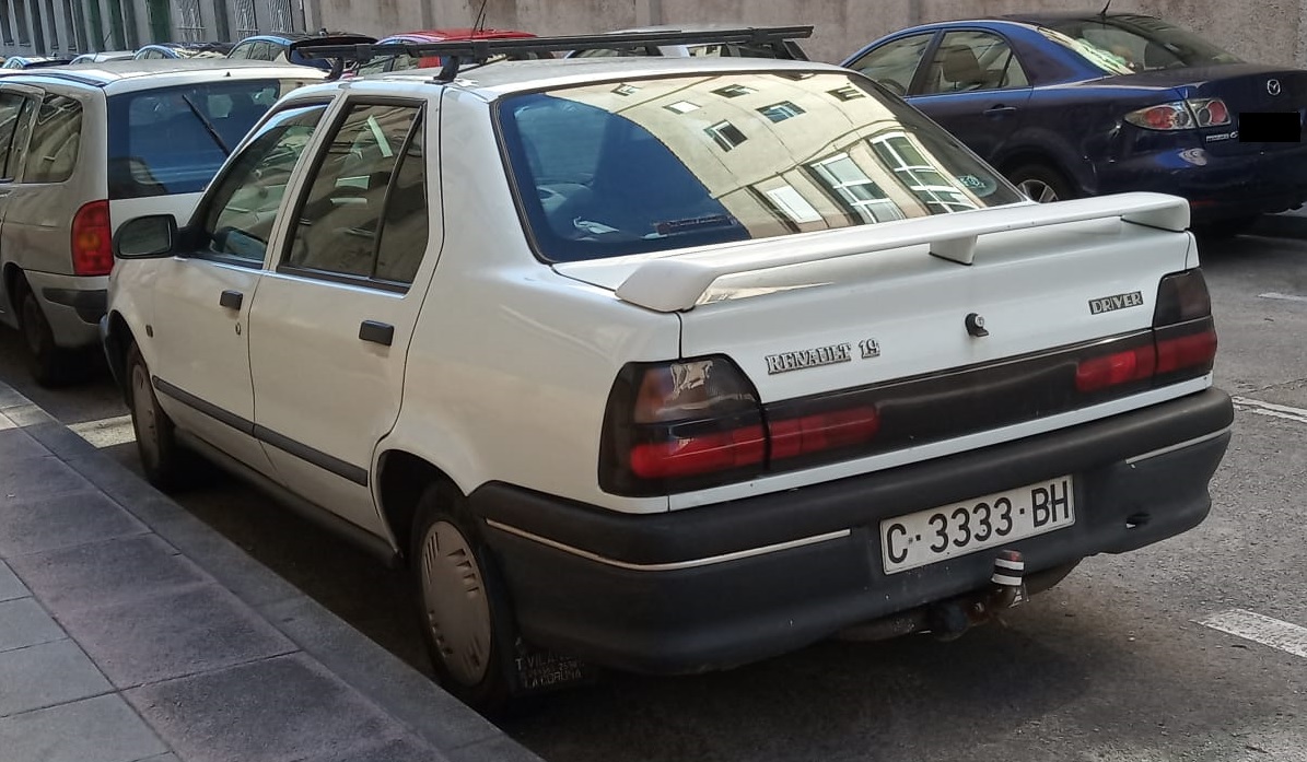C 3333 BH, Renault 19 1st gen Sedan (L53), facelift, 1992–1997 (–1999 for LATAM- and –2000 for TR-market)