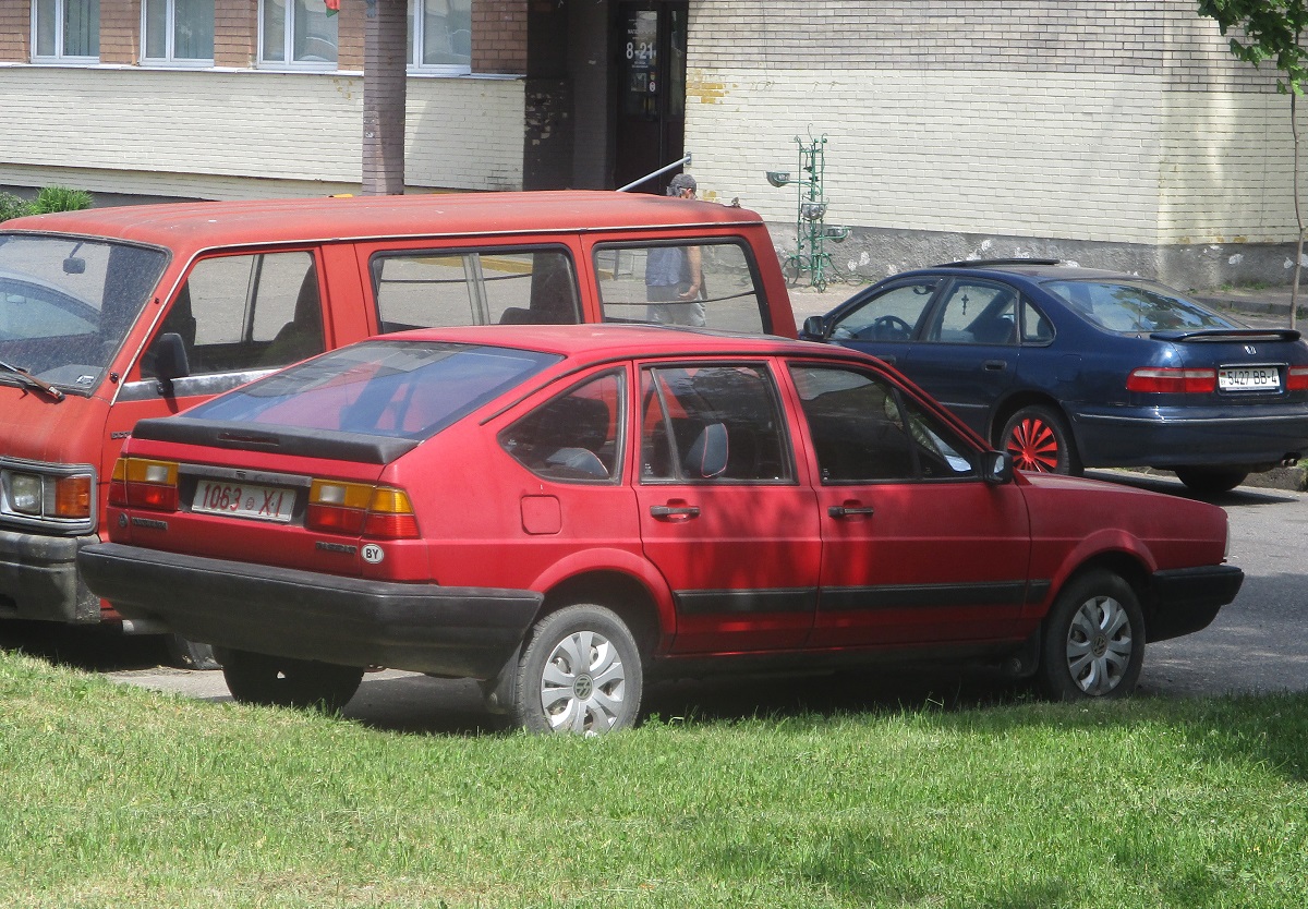 1063 XI, Volkswagen Passat 2nd gen 5-door Hatch (B2; 32B), 1981–1988