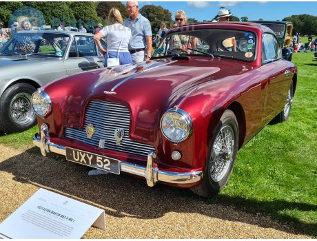 UXY 52, Aston Martin DB2/4
