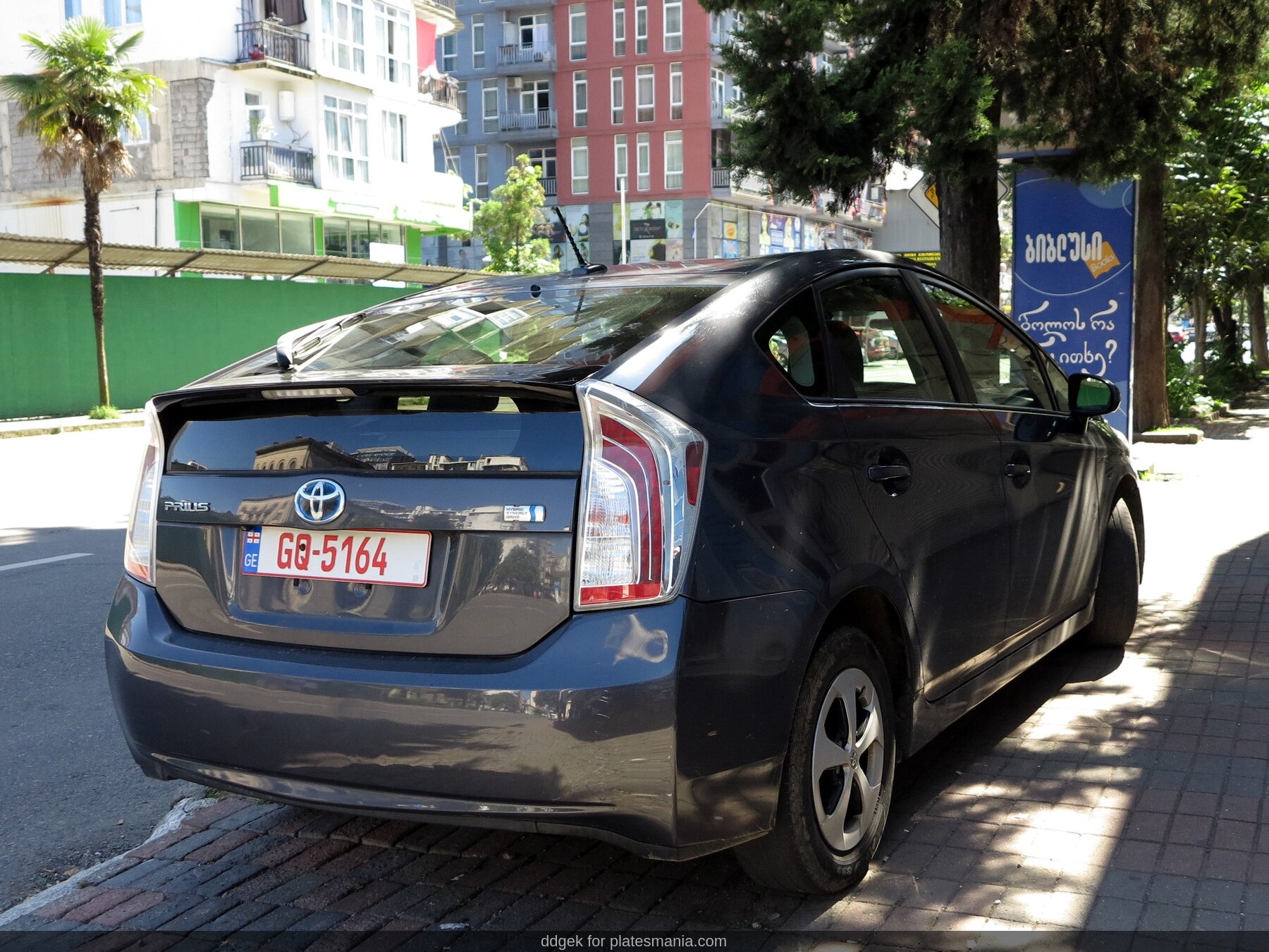 GQ-5164, Toyota Prius 3rd gen Liftback (ZVW30), 2009–2015