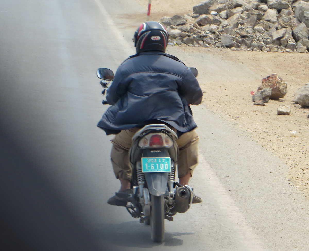 1-6100, Suzuki Smash 