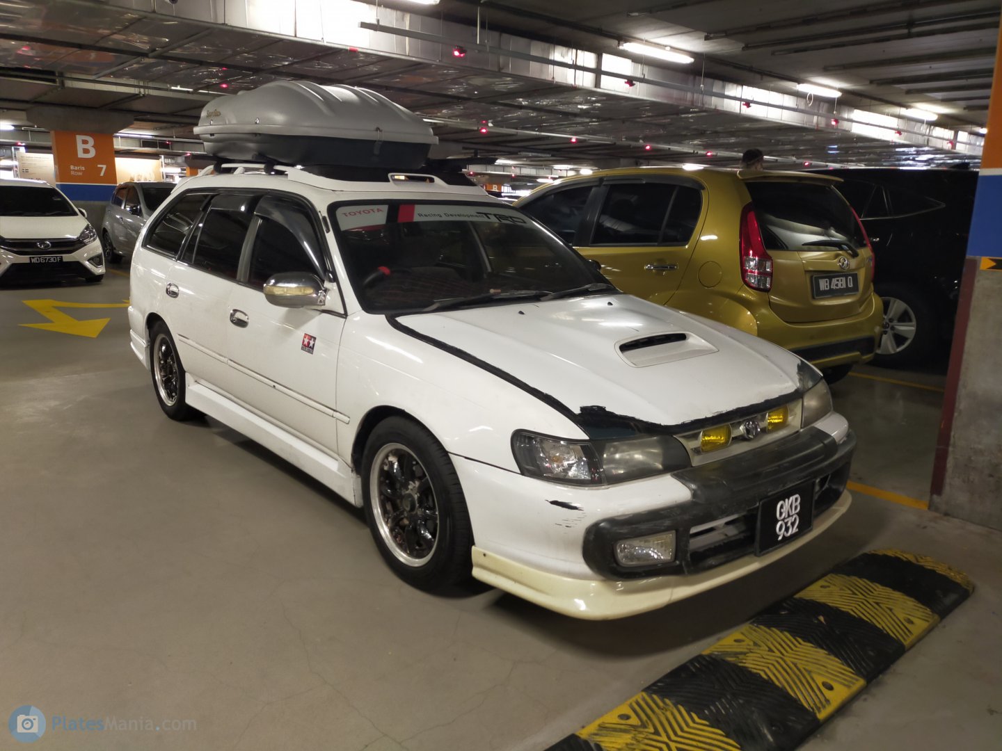 QKB 932, Toyota Corolla 7th gen Wagon (E100), 1991–2002
