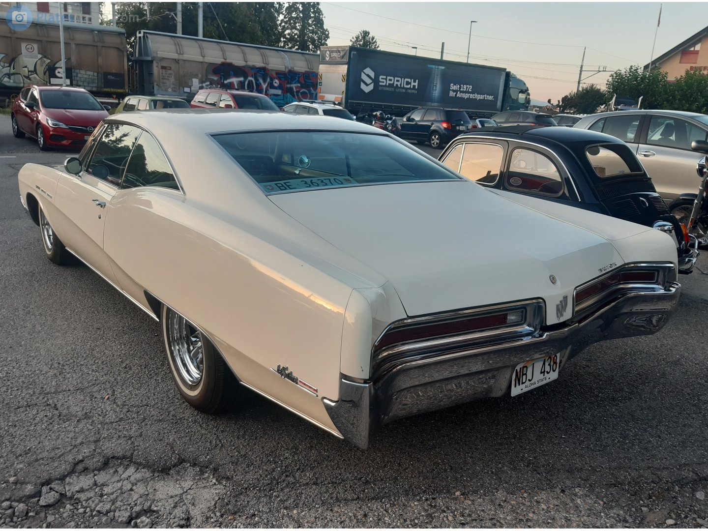 BE 36370, Buick LeSabre 3rd gen 1968 2-door Hardtop (45237/45437; B-body), 3rd facelift, 1967–1968