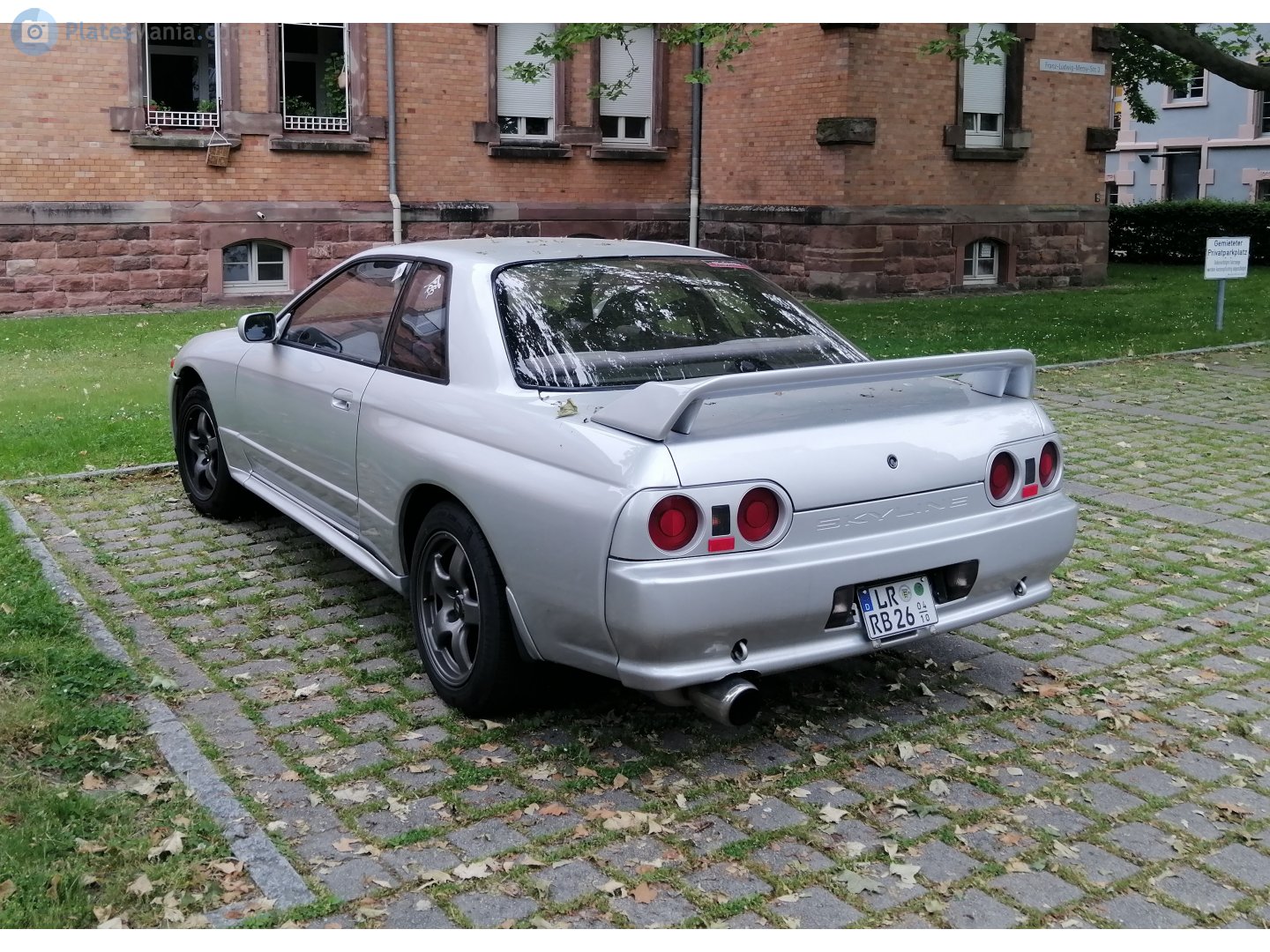 LR RB 26 (04/10), Nissan Skyline 8th gen Coupé (R32), 1989–1993