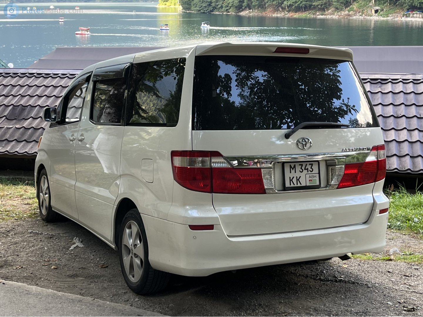 м 343 кк, Toyota Alphard 1st gen (G/V) (AH10), 2002–2008