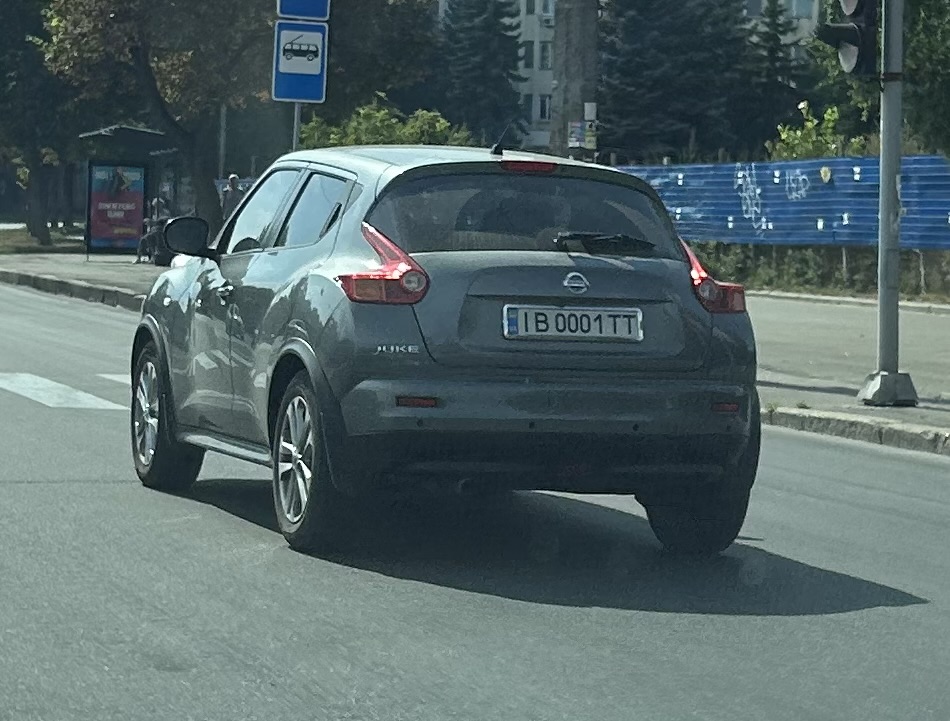 IB 0001 TT, Nissan Juke 1st gen (F15), 2010–2014