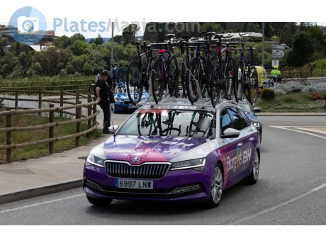 6997 LNW, Skoda Superb